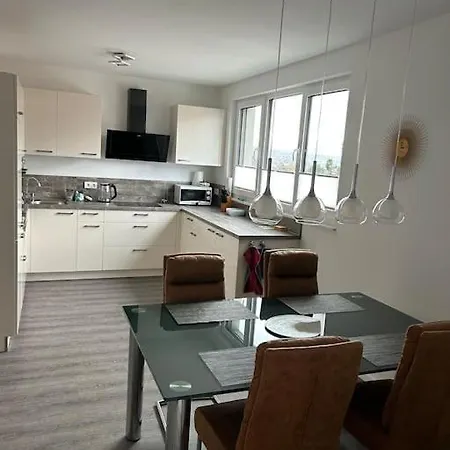 Lägenhet Exklusive Penthouse-wohnung Mit Blick Ueber Marburg