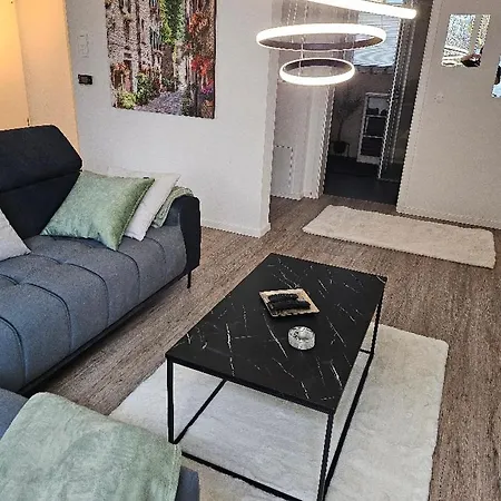 Lägenhet Exklusive Penthouse-wohnung Mit Blick Ueber Marburg