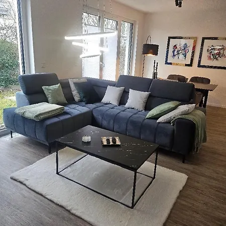 Exklusive Penthouse-wohnung Mit Blick Ueber Apartament Marburg