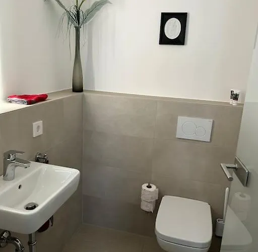 Exklusive Penthouse-wohnung Mit Blick Ueber * Marburg