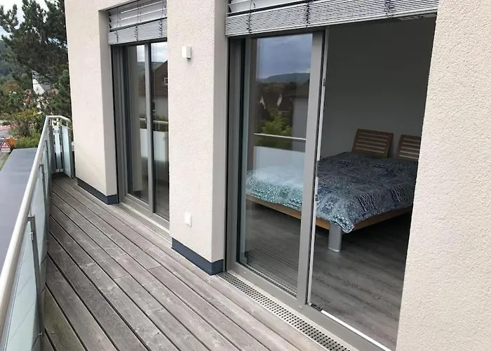 Exklusive Penthouse-wohnung Mit Blick Ueber